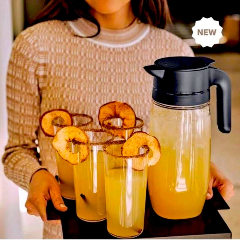 Tupperware clearly elegant pitcher and tumblers